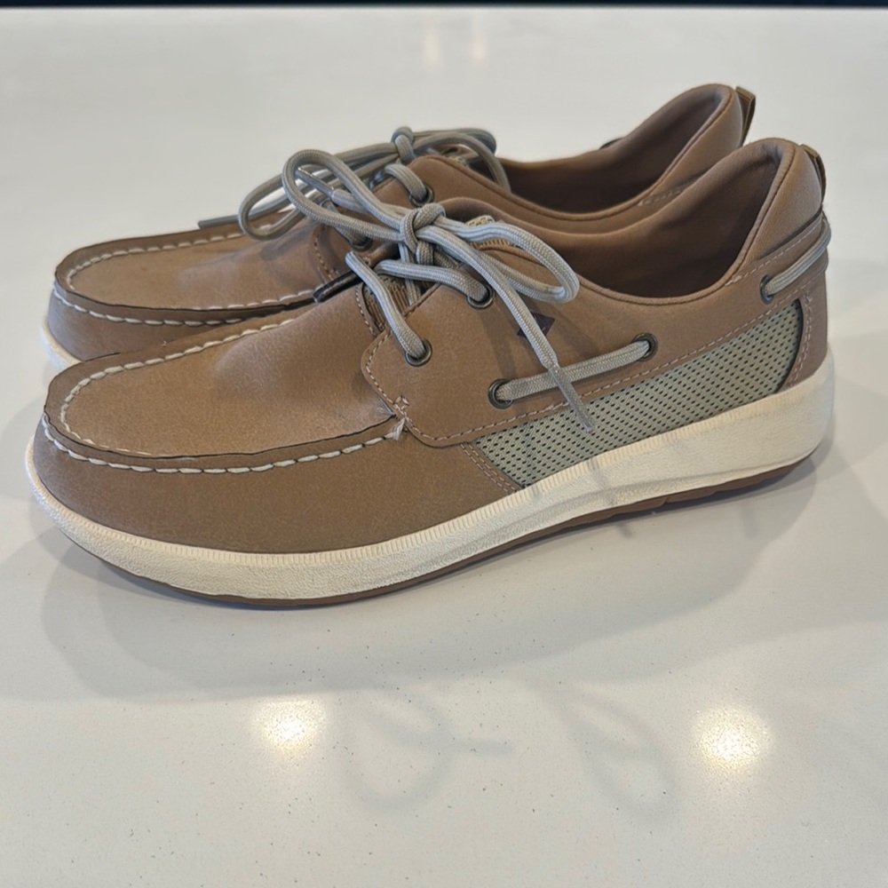 Sperry Tan Boat Shoes with Non-Slip Sole